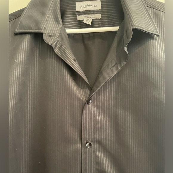 ✨Le Chateau Dress Shirt 🎁 - Size M - Picture 2 of 5